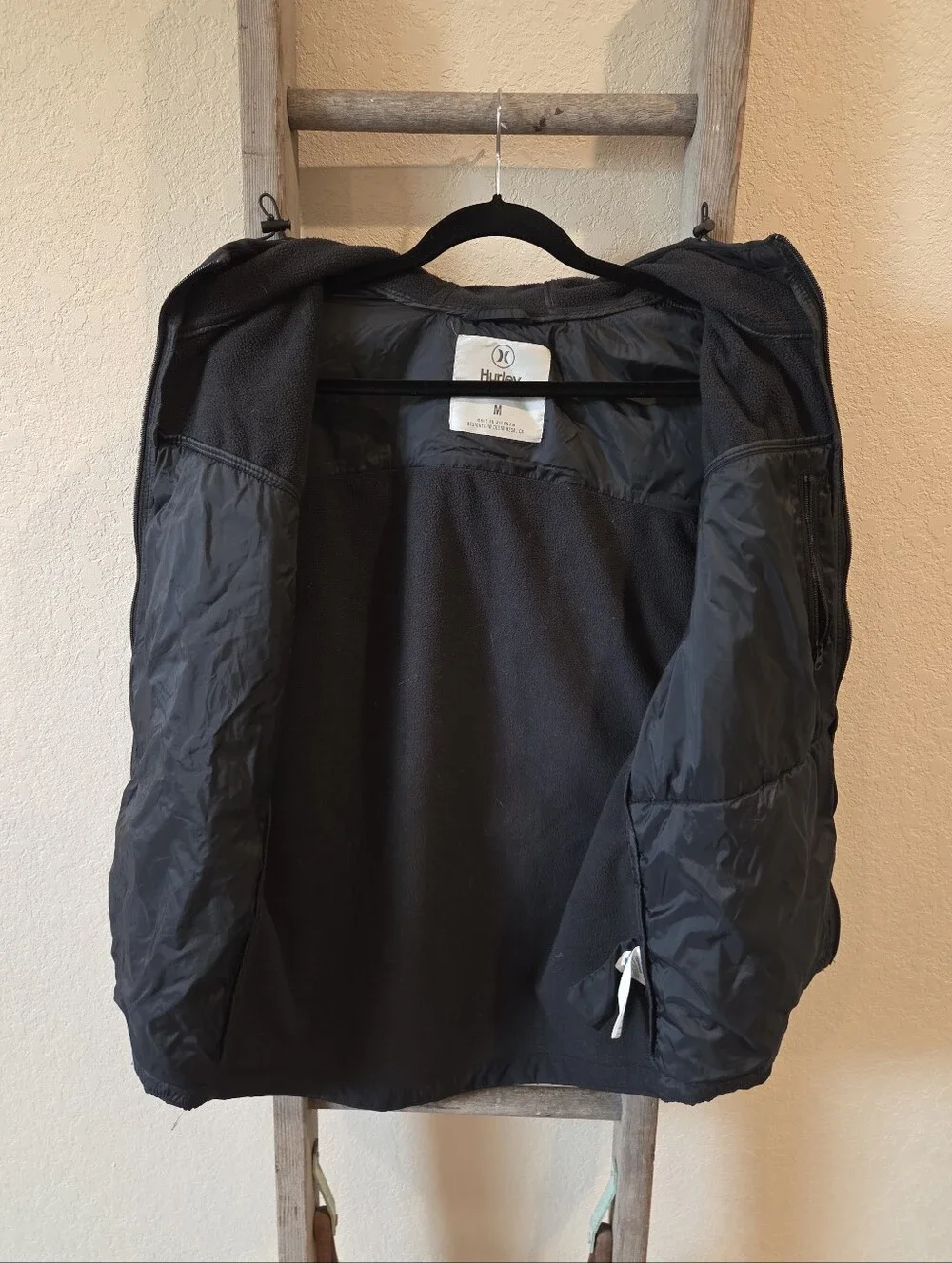 Hurley lightweight quilted